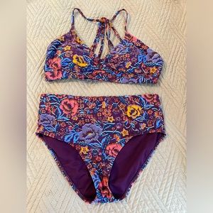 Time and Tru Bikini set